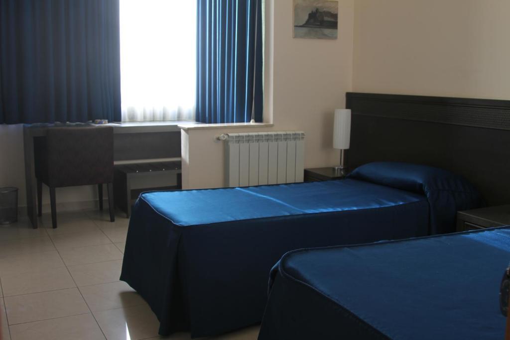 La Terrazza Bed & Breakfast Aci Castello Phòng bức ảnh