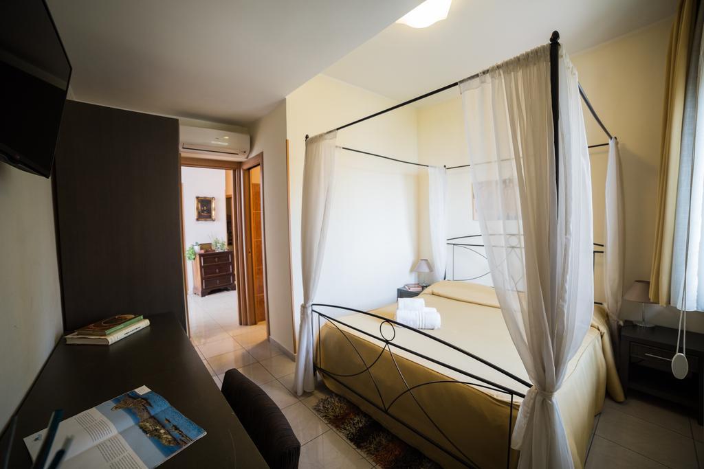 La Terrazza Bed & Breakfast Aci Castello Ngoại thất bức ảnh